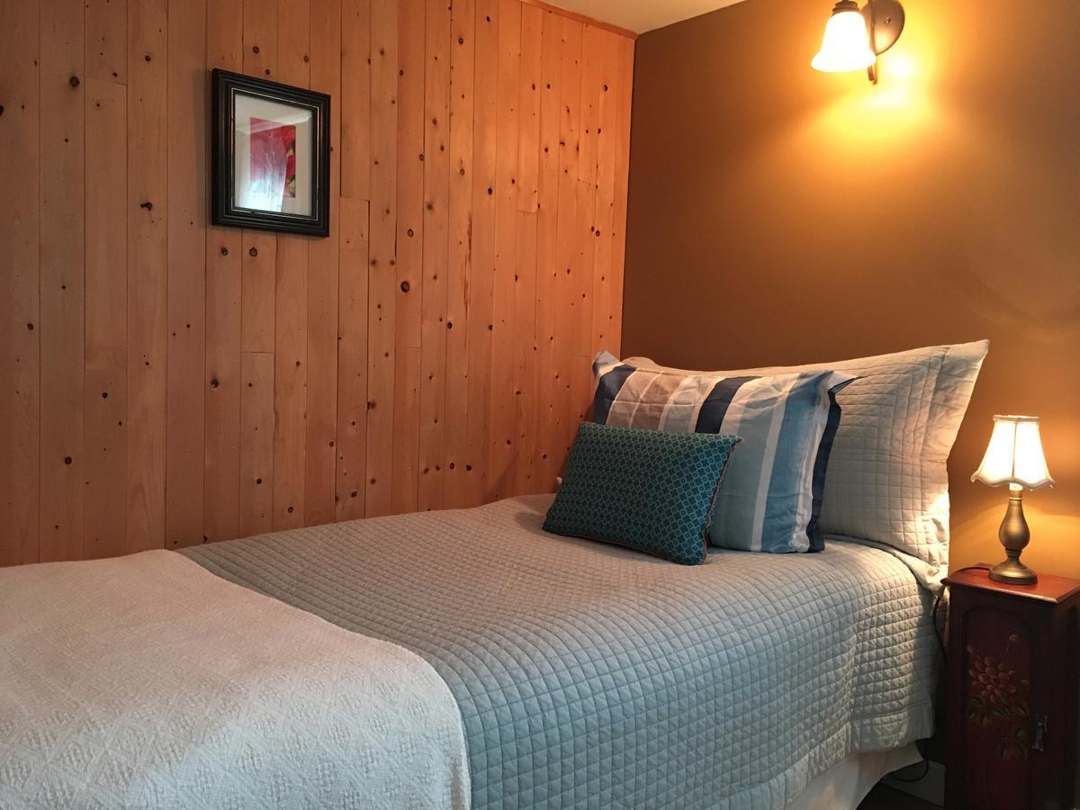 La Chouette Viree Bed & Breakfast Grandes-Bergeronnes Exterior foto