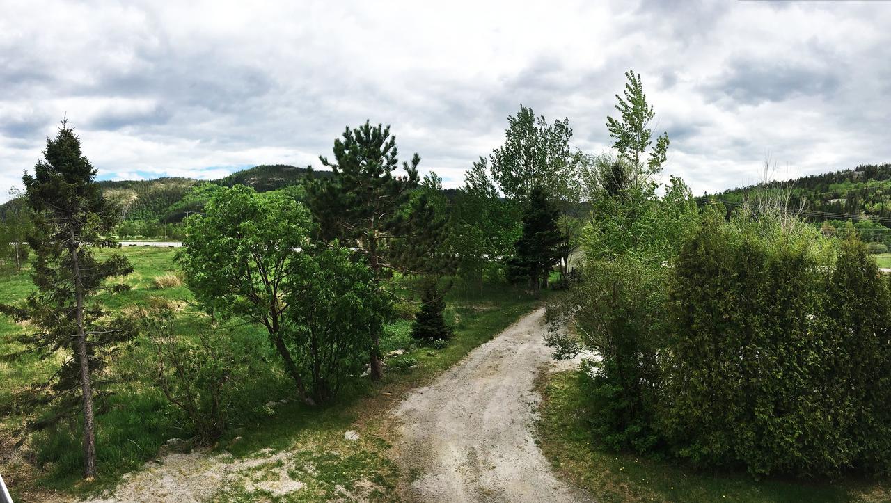La Chouette Viree Bed & Breakfast Grandes-Bergeronnes Exterior foto