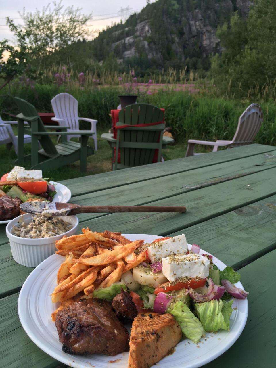 La Chouette Viree Bed & Breakfast Grandes-Bergeronnes Exterior foto